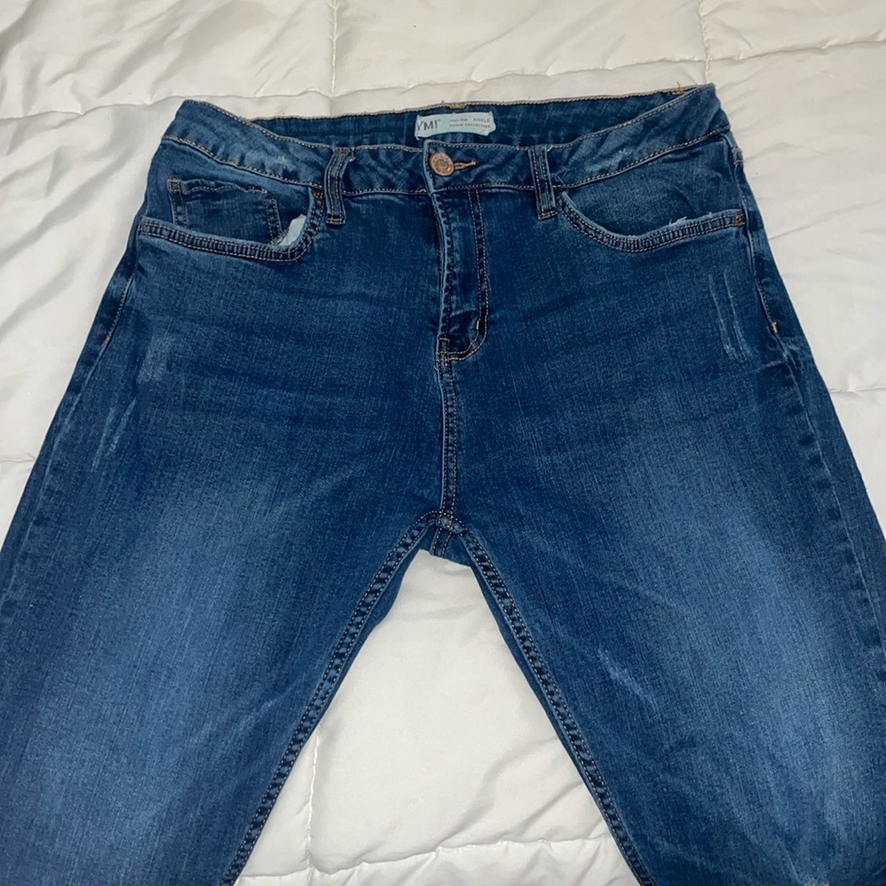 YMI 13/31 Mid Rise